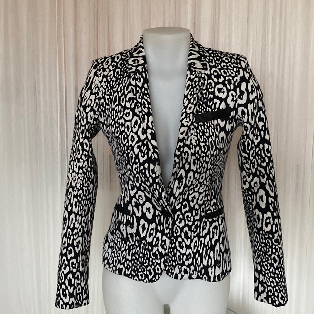 Rich & Royal luxury blazer